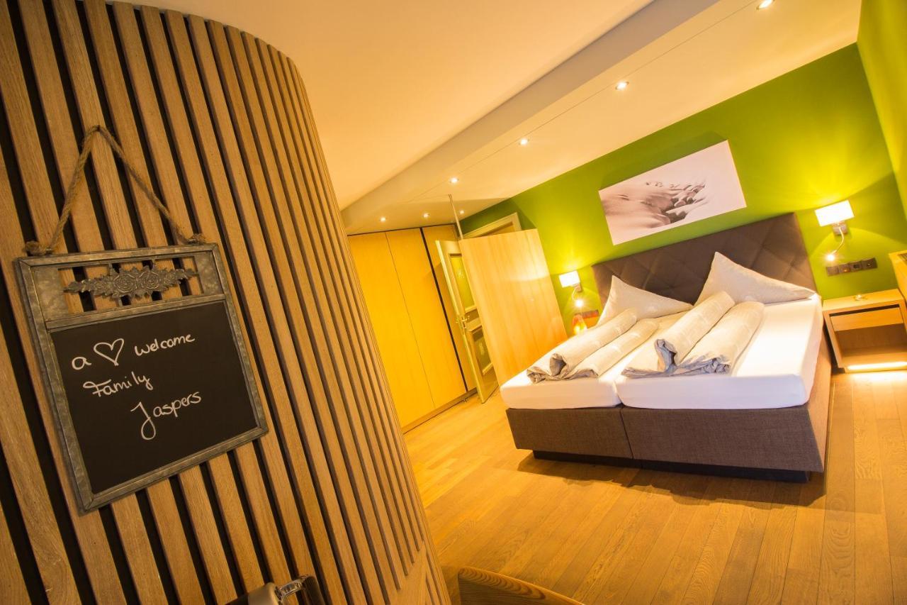 Wohlfuehlhotel Hubertushof 스투벤 암 아를베르크 외부 사진