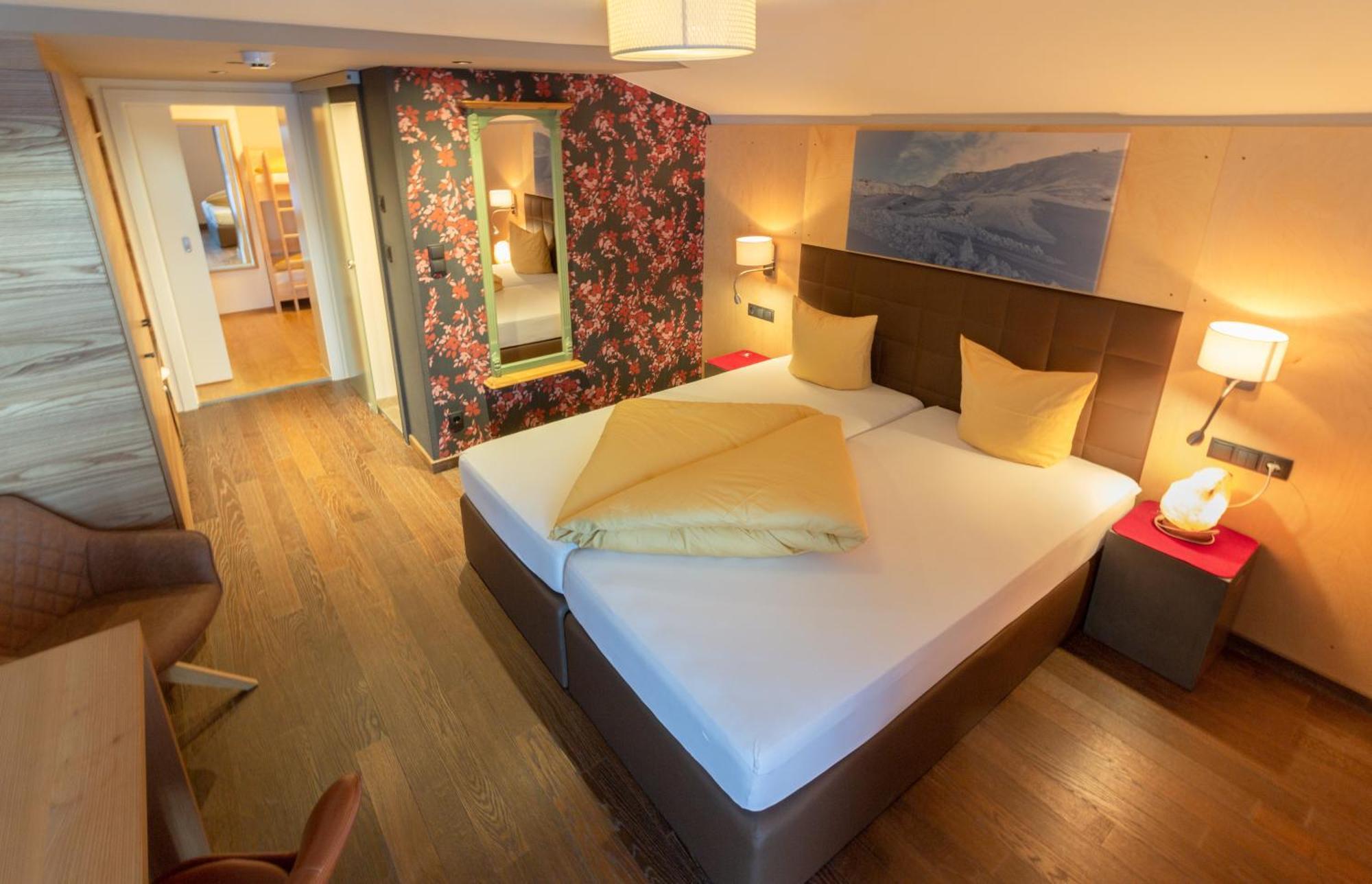 Wohlfuehlhotel Hubertushof 스투벤 암 아를베르크 외부 사진