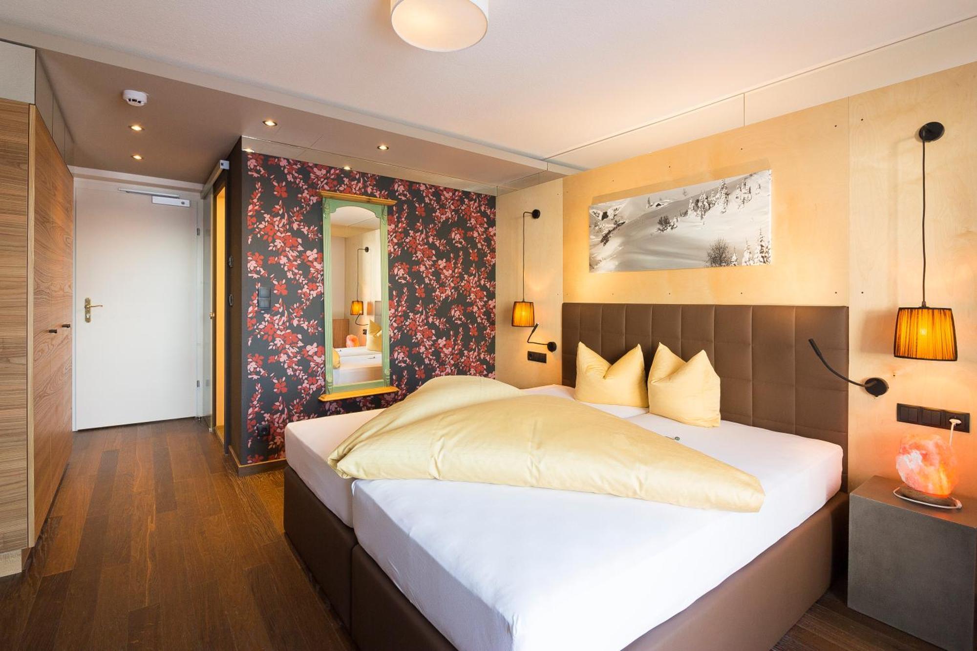 Wohlfuehlhotel Hubertushof 스투벤 암 아를베르크 외부 사진